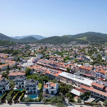 Luxury In The Center Of Hisaronu 别墅