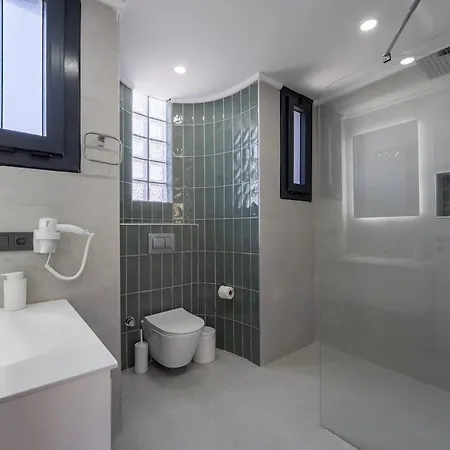 וילה Luxury In The Center Of Hisaronu פאטהיה