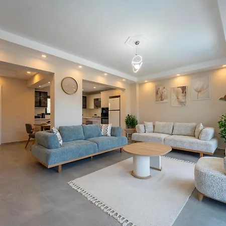Luxury In The Center Of Hisaronu 费特希耶