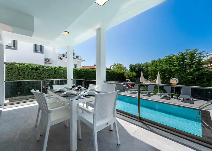 Villa Luxury In The Center Of Hisaronu