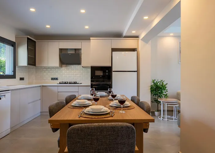 Villa Luxury In The Center Of Hisaronu *