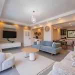 Luxury In The Center Of Hisaronu Villa Fethiye
