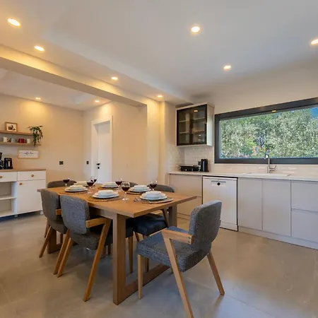Luxury In The Center Of Hisaronu Βίλα
